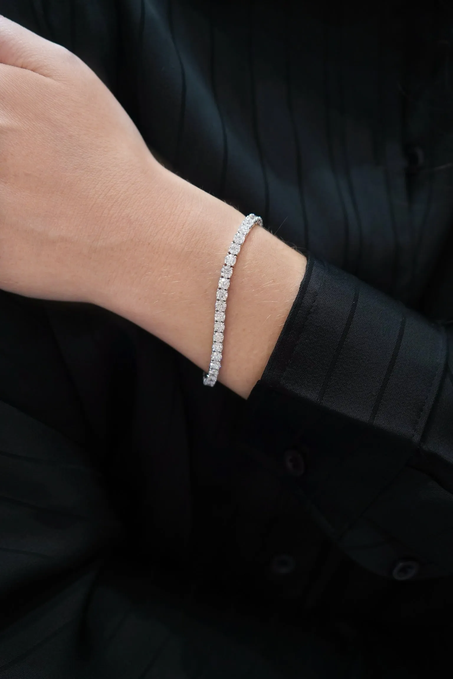 Stunning 10.00 Carat Diamond Tennis Bracelet – Elegant and Sparkling Jewelry for Any Occasion