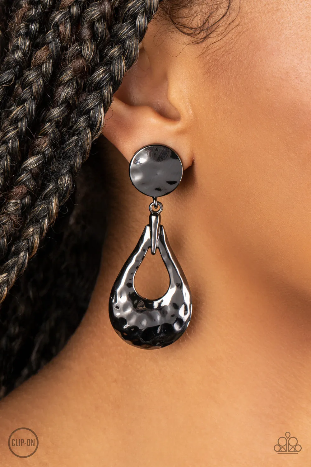 Metallic Magic Black-Earrings