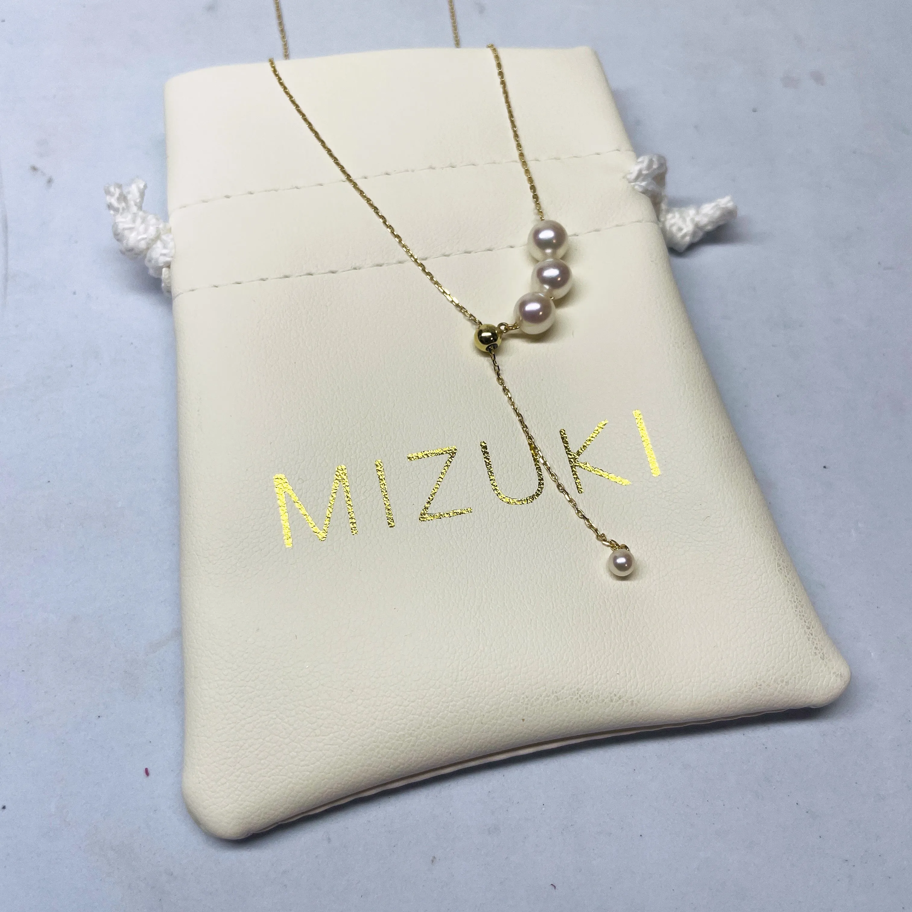 Mizuki Sea of Beauty Three Pearl Lariat Necklace in 14K Yellow gold